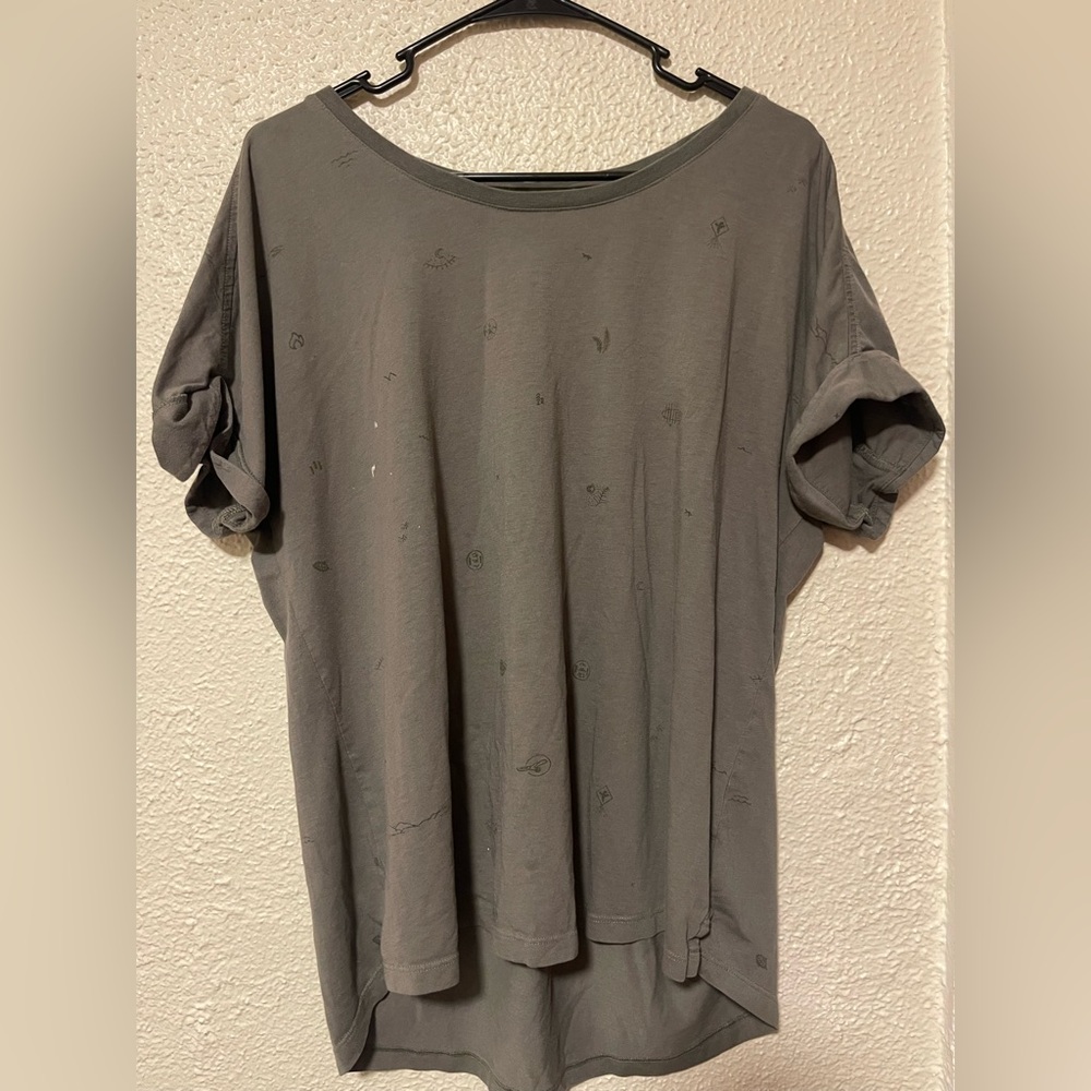 REI Gray Oversized Cuffed Sleeve T-Shirt